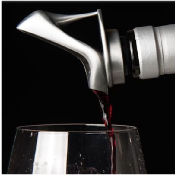 NWT High Heel Pour Amore Bottle Pourer / Aerator - Picture 3 of 3
